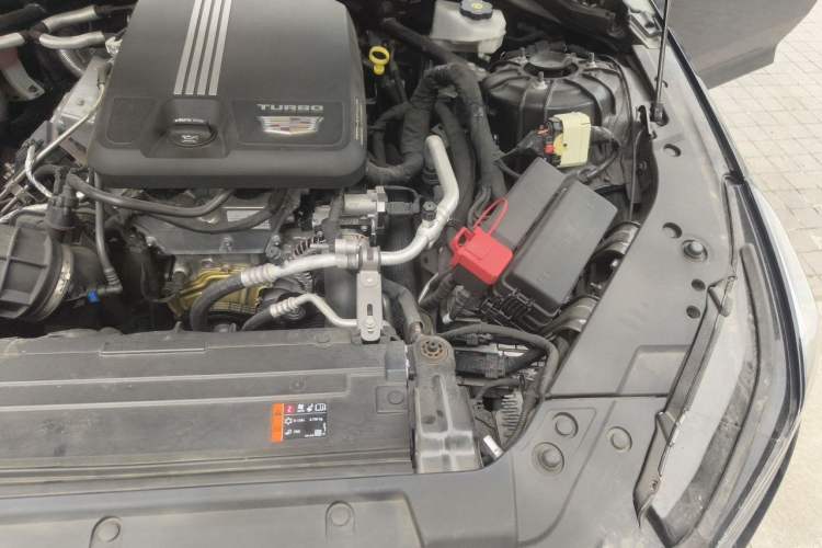 Used Cadillac CT5 2022 28T Luxury Version (Standard Edition) Engine Bay Left