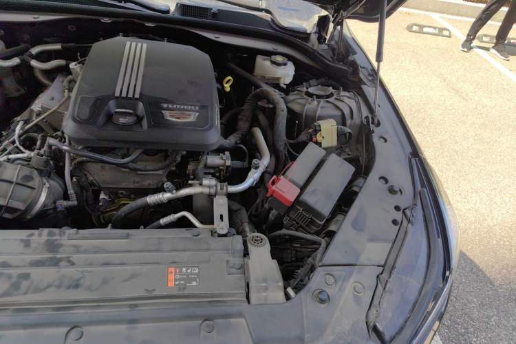 Used Cadillac CT5 2022 28T Luxury Version (Standard Edition) Engine Bay Left