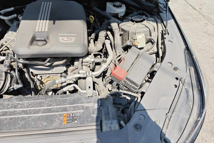 Used Cadillac CT5 2022 28T Luxury Version (Standard Edition) Engine Bay Left