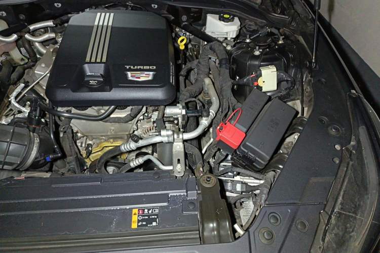 Used Cadillac CT5 2022 28T Luxury Version (Standard Edition) Engine Bay Left
