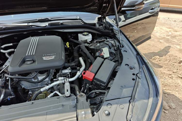 Used Cadillac CT5 2022 28T Luxury Version (Standard Edition) Engine Bay Left