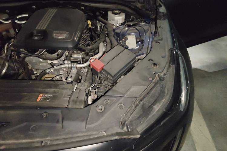 Used Cadillac CT5 2022 28T Luxury Version (Standard Edition) Engine Bay Left