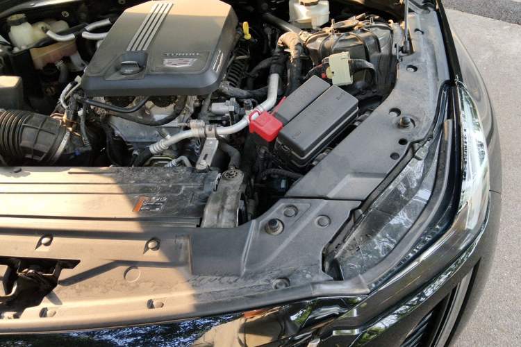 Used Cadillac CT5 2022 28T Luxury Edition Engine Bay Left