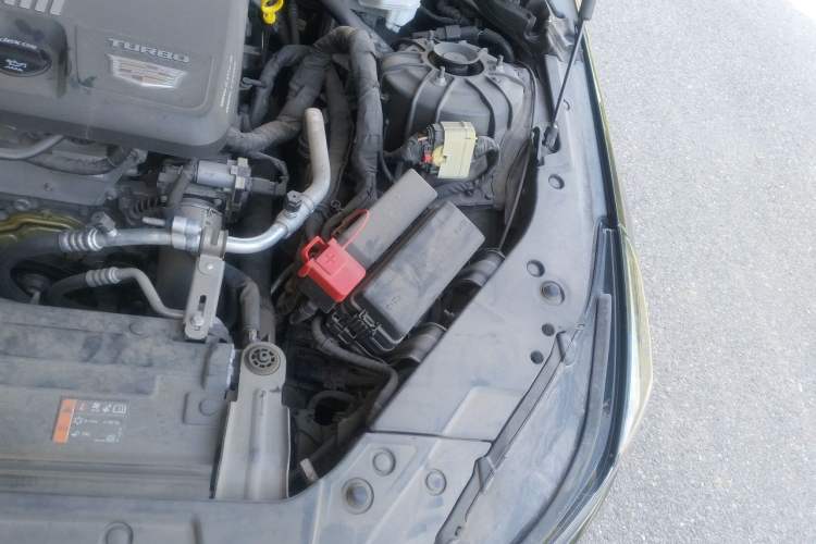 Used Cadillac CT5 2022 28T Luxury Version (Standard Edition) Engine Bay Left
