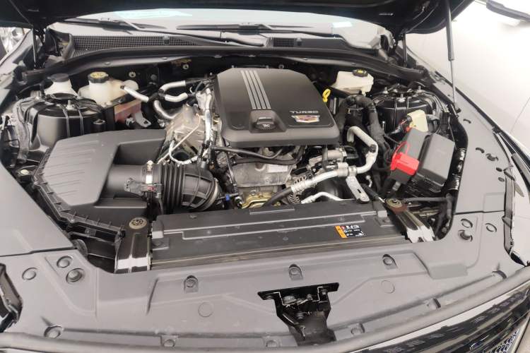 Used Cadillac CT5 2022 28T Platinum Edition Engine Bay