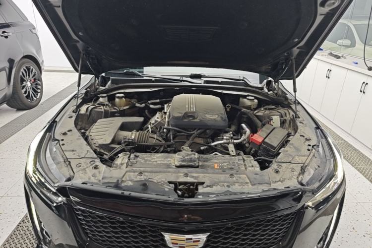 Used Cadillac CT5 2022 28T Luxury Edition Engine Bay