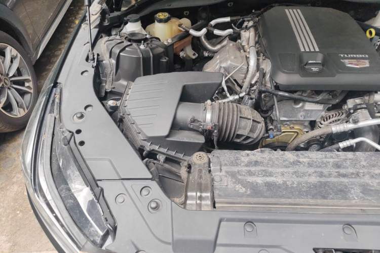 Used Cadillac CT5 2022 28T Luxury Edition Engine Bay Right