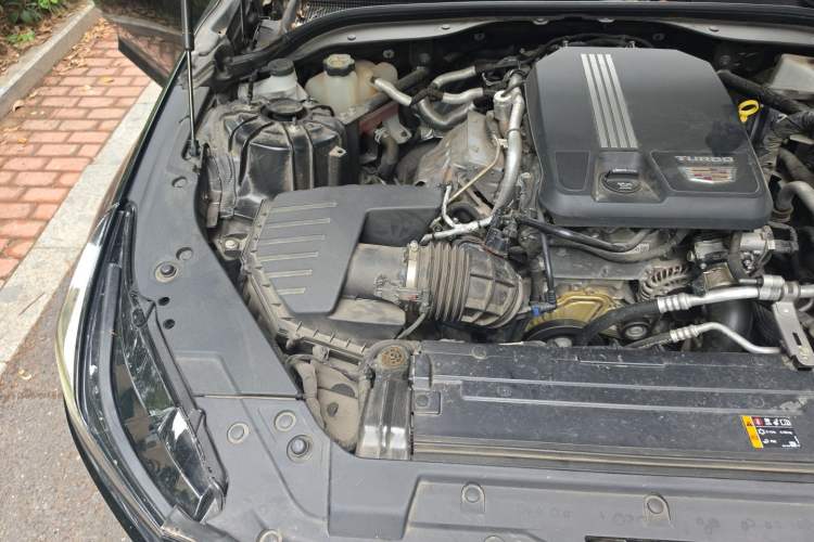 Used Cadillac CT5 2022 28T Luxury Version (Standard Edition) Engine Bay Right