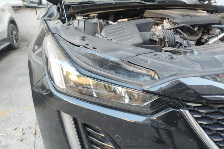 Used Cadillac CT5 2022 28T Luxury Version (Standard Edition) Engine Bay Right