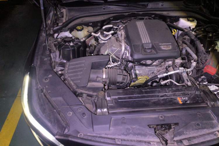 Used Cadillac CT5 2022 28T Luxury Version (Standard Edition) Engine Bay Right