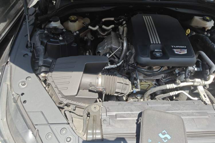 Used Cadillac CT5 2022 28T Luxury Edition Engine Bay Right