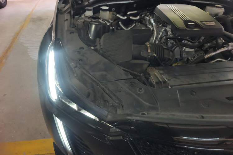 Used Cadillac CT5 2022 28T Luxury Version (Standard Edition) Engine Bay Right