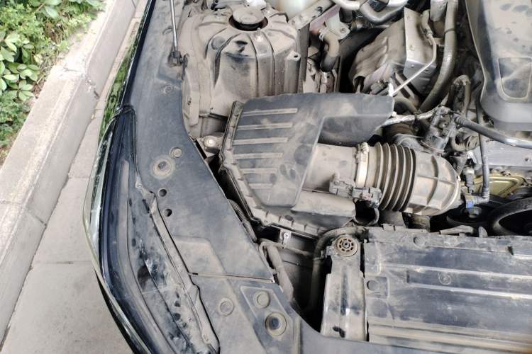 Used Cadillac CT5 2022 28T Luxury Version (Standard Edition) Engine Bay Right