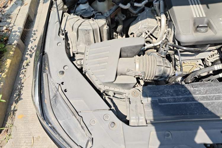 Used Cadillac CT5 2022 28T Luxury Version (Standard Edition) Engine Bay Right