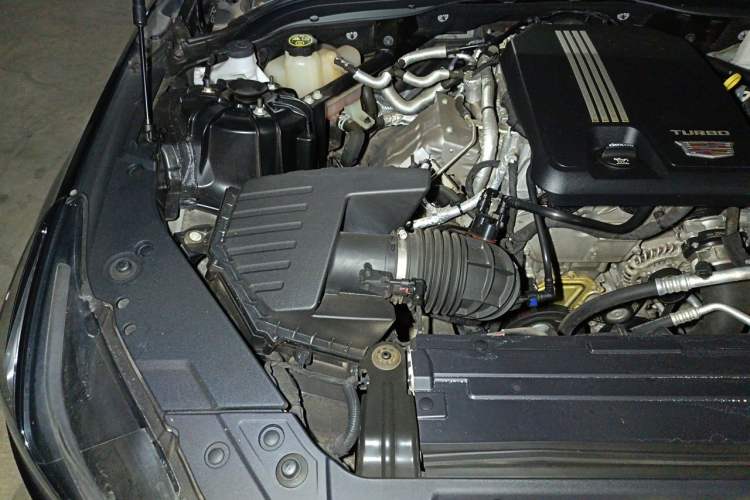 Used Cadillac CT5 2022 28T Luxury Version (Standard Edition) Engine Bay Right
