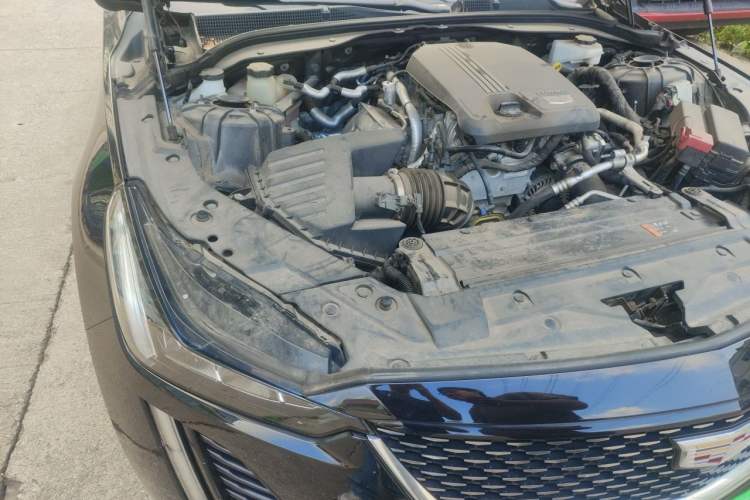 Used Cadillac CT5 2022 28T Fashion Edition Engine Bay Right