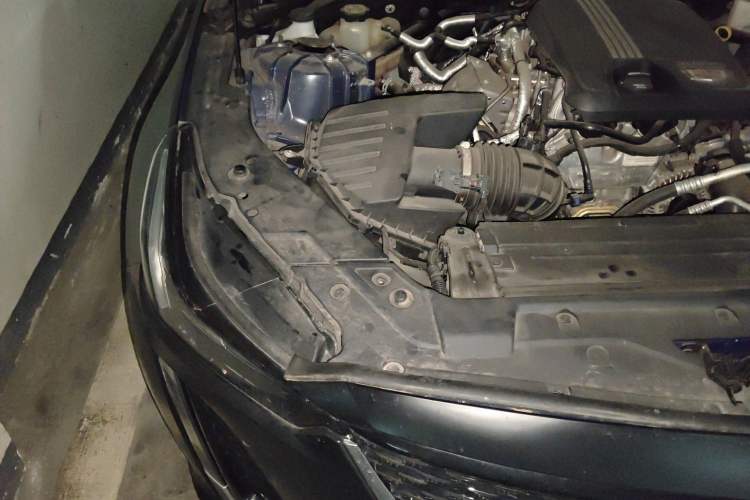 Used Cadillac CT5 2022 28T Luxury Version (Standard Edition) Engine Bay Right