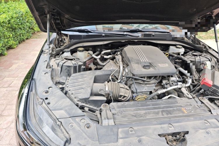 Used Cadillac CT5 2022 28T Luxury Version (Standard Edition) Engine Bay Right