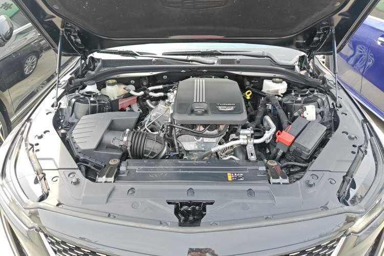 Used Cadillac CT5 2022 28T Fashion Edition Engine Bay