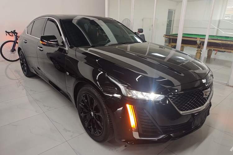 Used Cadillac CT5 2022 28T Luxury Edition Front Right 45 Deg