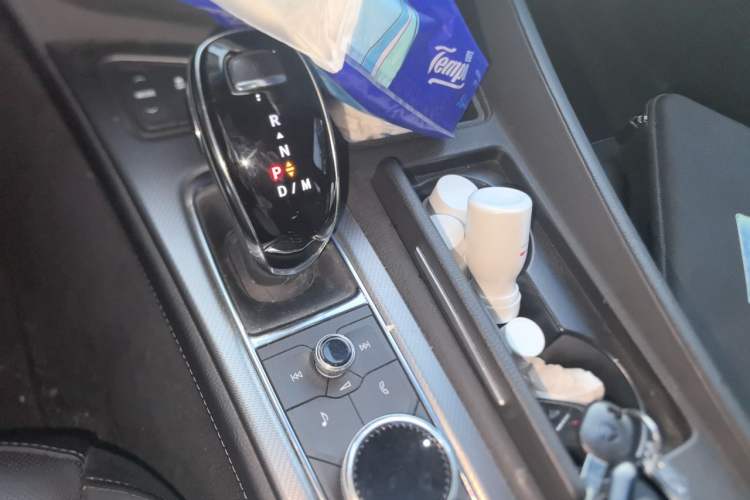 Used Cadillac CT5 2022 28T Luxury Edition Gear Lever