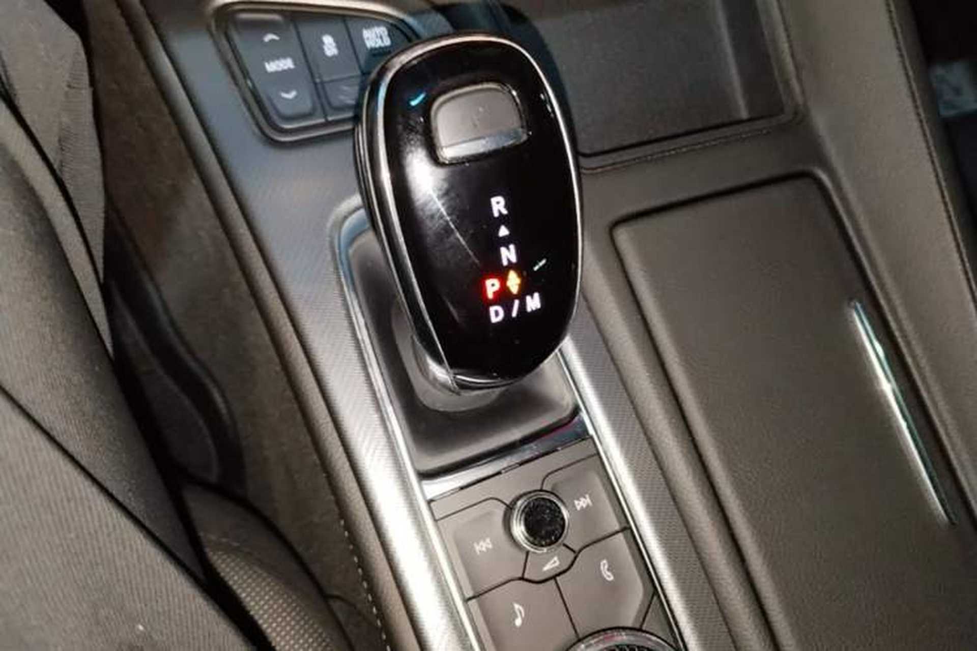 Used Cadillac CT5 2022 28T Luxury Edition Gear Lever