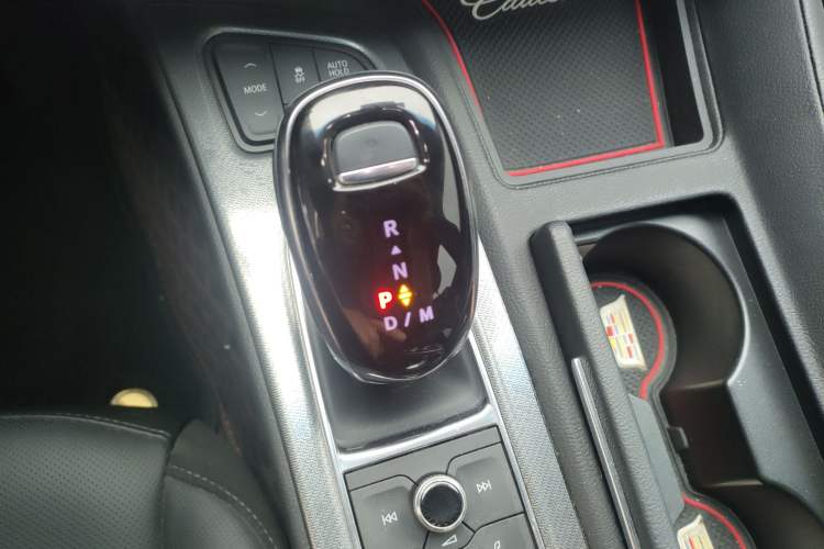 Used Cadillac CT5 2022 28T Luxury Edition Gear Lever