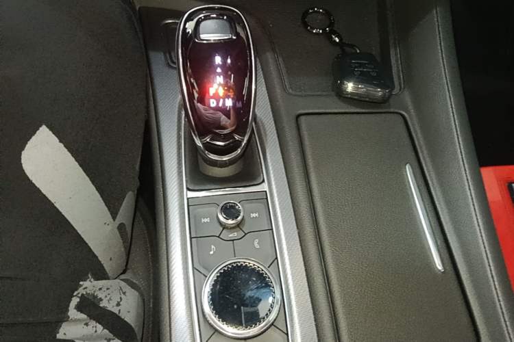Used Cadillac CT5 2022 28T Prestige Edition Gear Lever