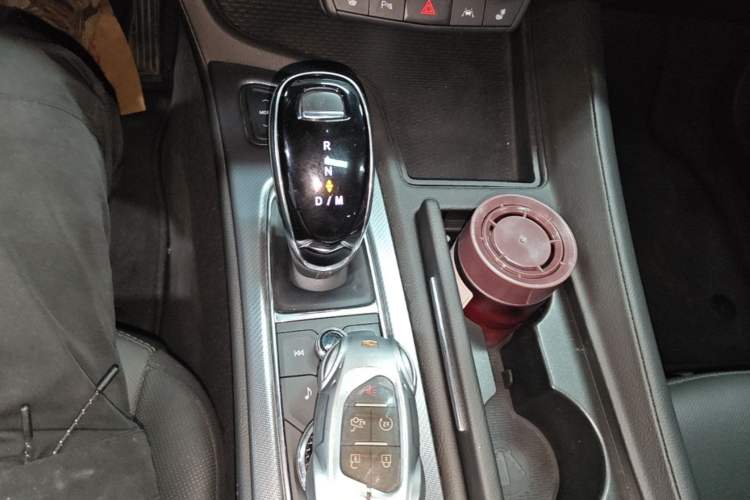 Used Cadillac CT5 2022 28T Prestige Edition Gear Lever