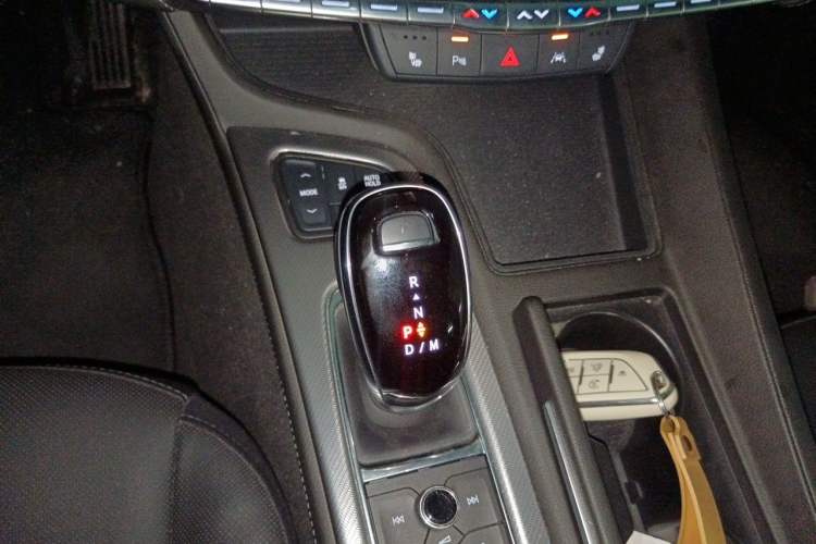 Used Cadillac CT5 2022 28T Prestige Edition Gear Lever