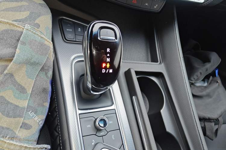 Used Cadillac CT5 2022 28T Prestige Edition Gear Lever