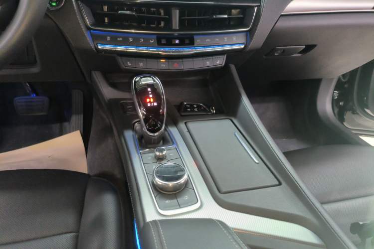 Used Cadillac CT5 2022 28T Luxury Version (Standard Edition) Gear Lever