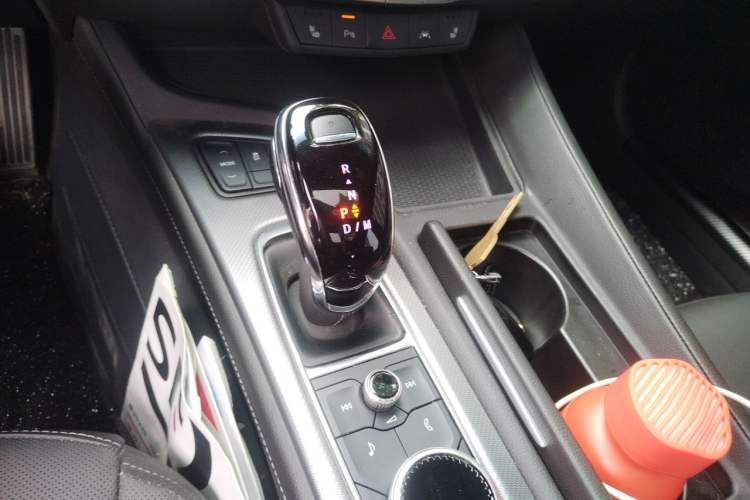 Used Cadillac CT5 2022 28T Prestige Edition Gear Lever