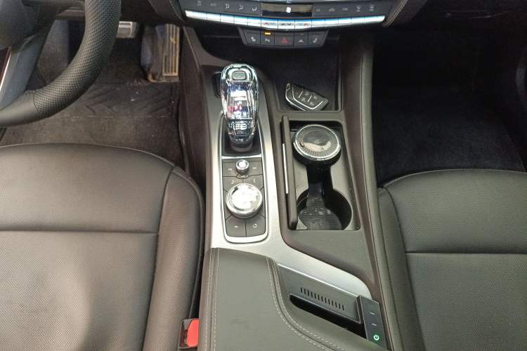 Used Cadillac CT5 2022 28T Prestige Edition Gear Lever