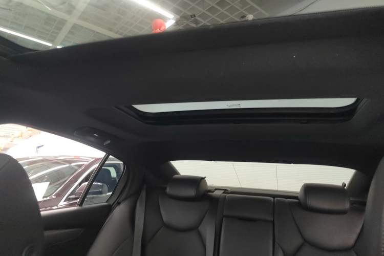 Used Cadillac CT5 2022 28T Luxury Edition Headliner