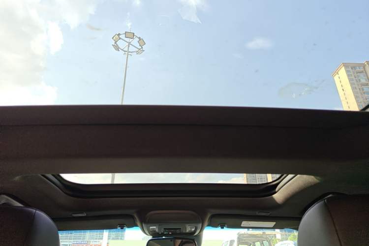 Used Cadillac CT5 2022 28T Luxury Edition Headliner
