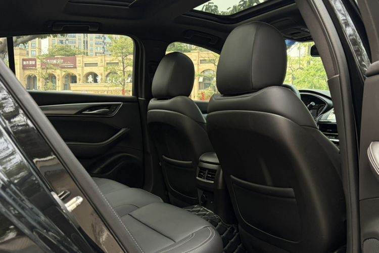 Used Cadillac CT5 2022 28T Luxury Version (Standard Edition) Interior 10