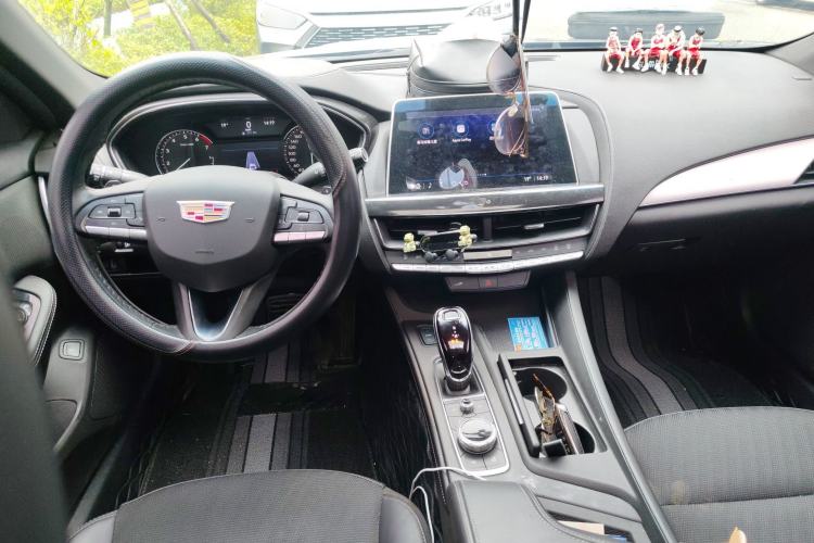 Used Cadillac CT5 2022 28T Fashion Edition Interior 2