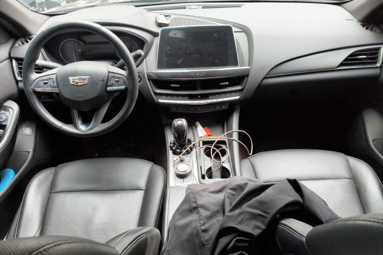 Used Cadillac CT5 2022 28T Luxury Version (Standard Edition) Interior 2