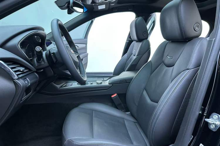 Used Cadillac CT5 2022 28T Luxury Version (Standard Edition) Interior 4