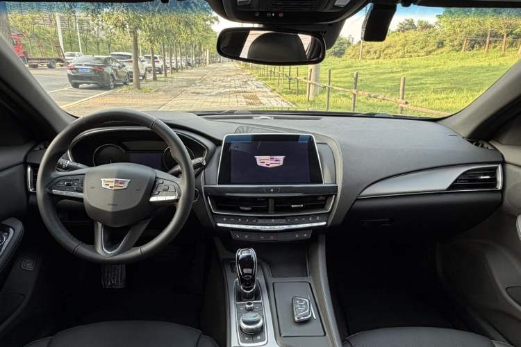 Used Cadillac CT5 2022 28T Luxury Version (Standard Edition) Interior 5