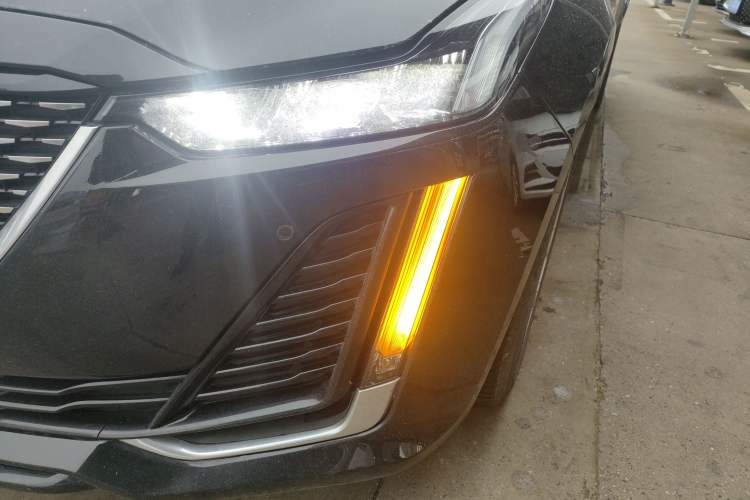 Used Cadillac CT5 2022 28T Luxury Edition Left Front Headlight