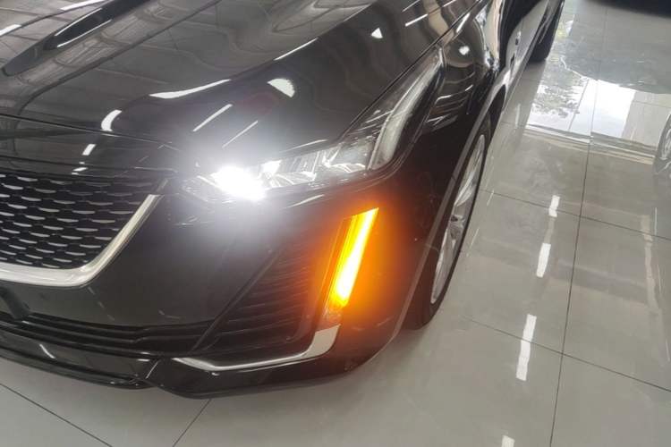 Used Cadillac CT5 2022 28T Luxury Version (Standard Edition) Left Front Headlight