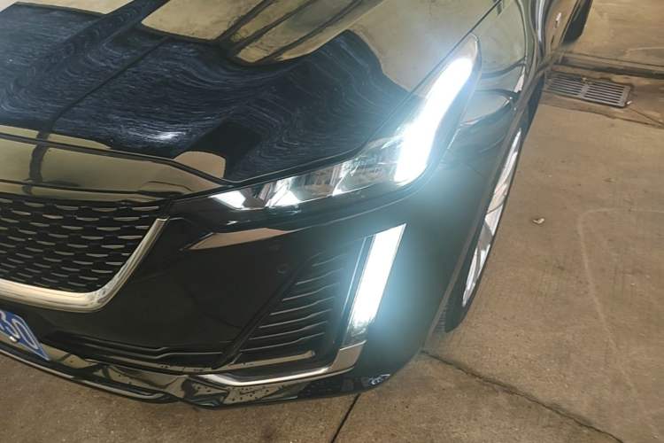 Used Cadillac CT5 2022 28T Luxury Edition Left Front Headlight