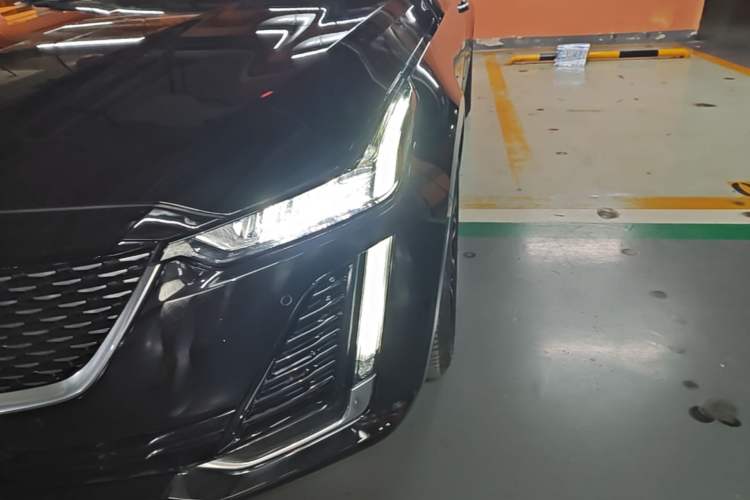 Used Cadillac CT5 2022 28T Luxury Version (Standard Edition) Left Front Headlight