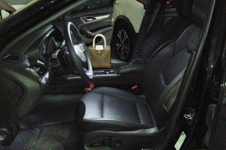 Used Cadillac CT5 2022 28T Luxury Version (Standard Edition) Left Front Seat