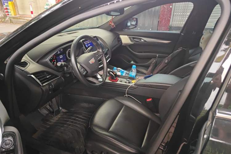 Used Cadillac CT5 2022 28T Luxury Edition Left Front Seat