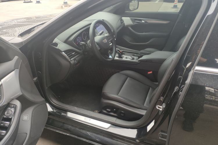 Used Cadillac CT5 2022 28T Luxury Edition Left Front Seat