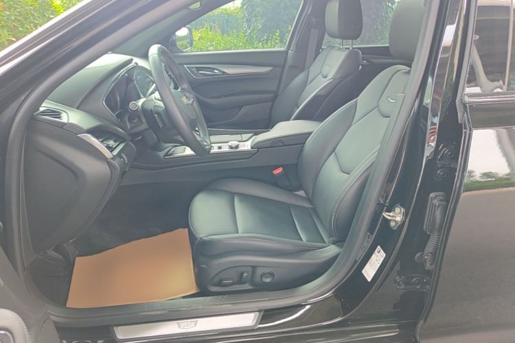 Used Cadillac CT5 2022 28T Luxury Version (Standard Edition) Left Front Seat