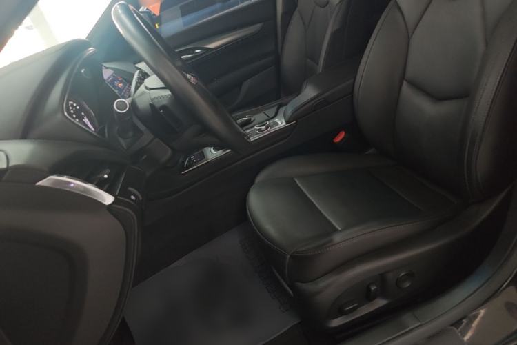 Used Cadillac CT5 2022 28T Luxury Edition Left Front Seat